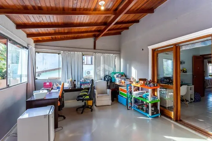 Casa em condomínio no Moutain Ville na Hípica em Porto Alegre