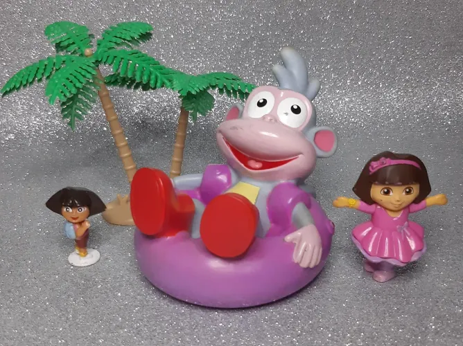 Boneca Dora aventureira