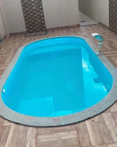 Piscina de fibra c cascata