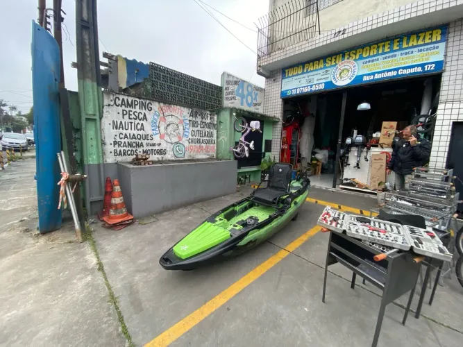 Caiaque Polaris Náutica Armatus a motor ou pedal avalio trocas e parcelo em 21x sem juros