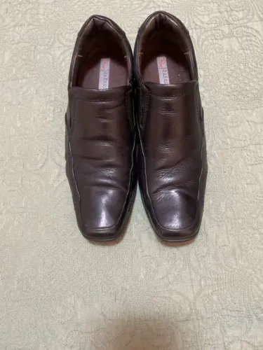 Sapatos de Couro Masculinos 39