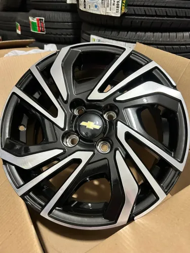 Rodas de liga leve Chevrolet nova r15