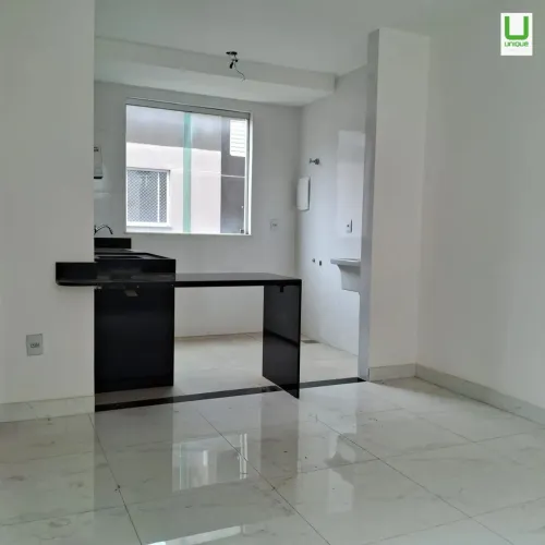 Apartamento à Venda | 2 Quartos, 1 Suíte, 3 Vagas