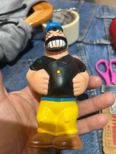 Boneco brutos 