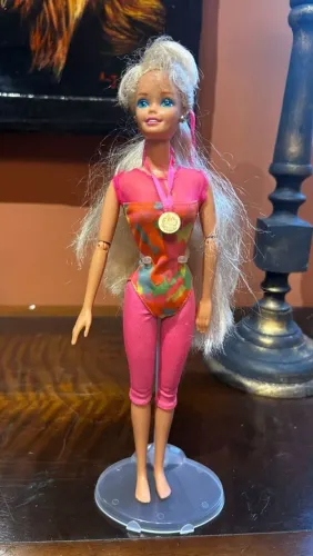 Barbie Antiga Ginastica