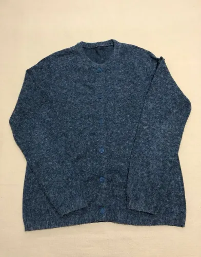 Suéter feminino azul de lã G