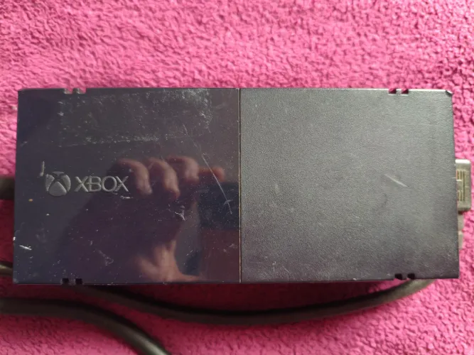 Fonte original Xbox one fat