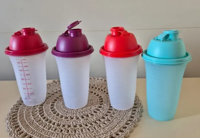 Tupperware Quick Shake II 500ml - várias cores