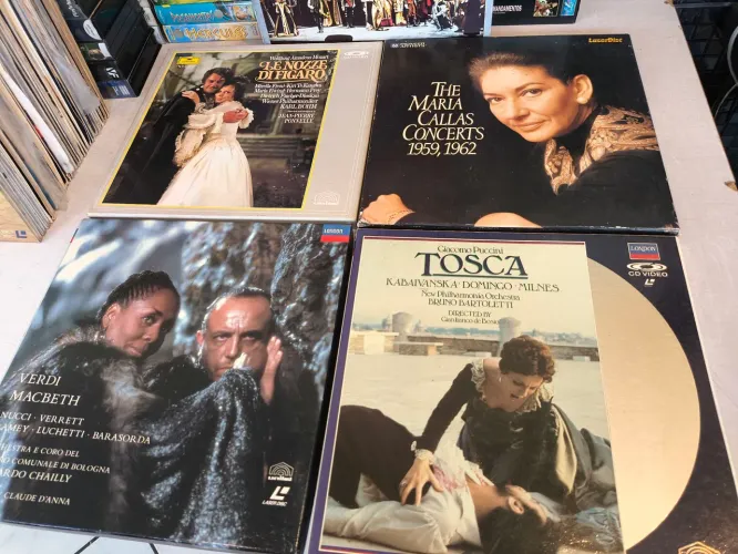 Laser Disc  LD  vários títulos  opera filmes para colecionador (3 por 150)