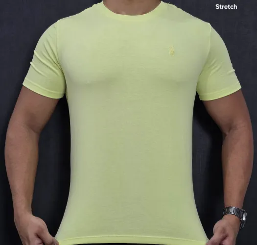 Camisa Ralph Lauren amarela Verão Réveillon 2026