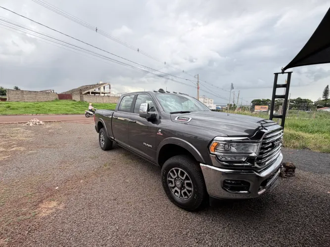 Ram 3500 Limited Longhorn 6.7 TB CD Diesel 2024