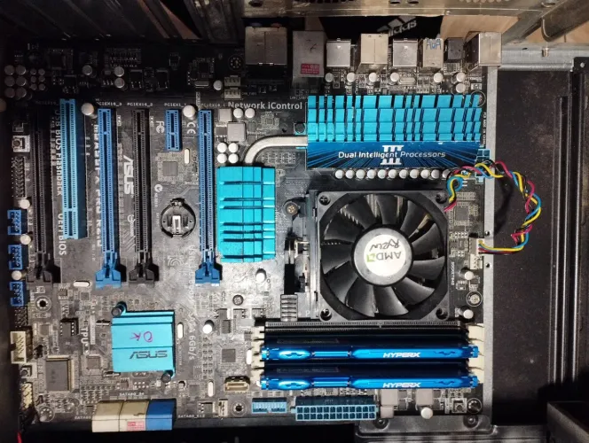 Placa mãe Asus M5A99FX Pro R2.0+FX 8320 Black Sem memória e Cooler