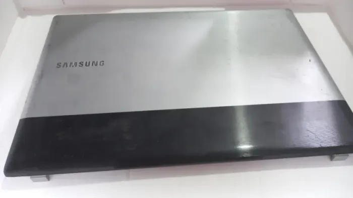 Carcaça Tampa Da Tela Samsung Rv411 Ba75-03700a - 1201