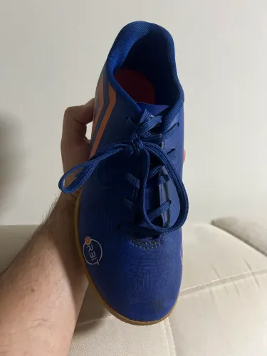Chuteira Umbro 38