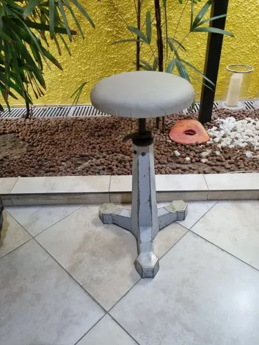 Banco mocho tipo industrial