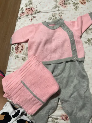 Saída maternidade menina de linha