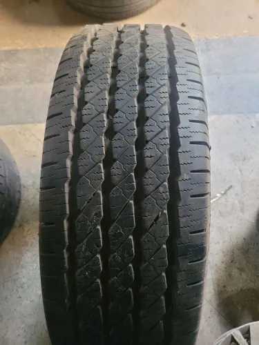 Pneu (apenas um) 265 70 17 Michelin seminovo em até 10x de R$61,00 no cartão de crédito