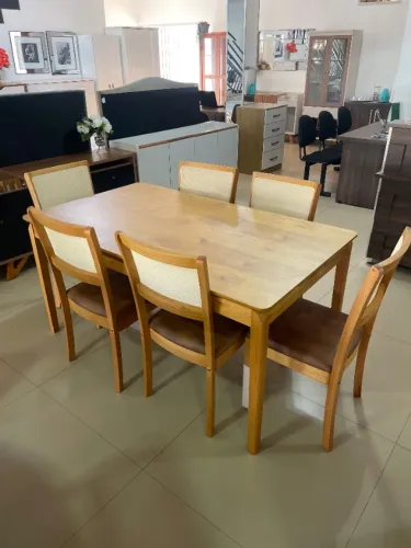 Mesa Barcelona com 6 cadeiras