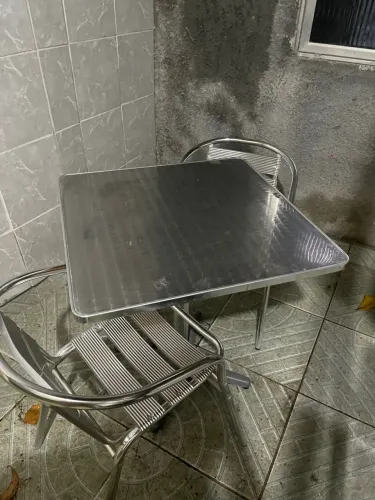Conjunto de mesa e 2 cadeiras para área externa