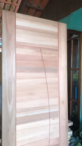 porta de madeira eucalipto 70 cm