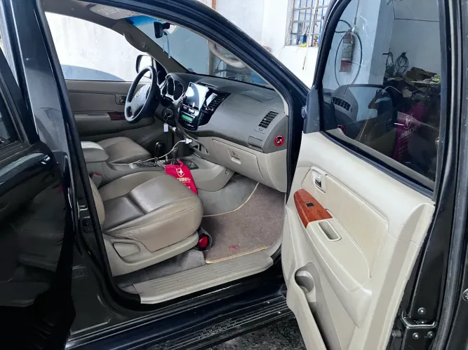 Hilux SW4 7 lugares troca p menor valor