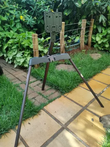 Tripé de Sustentação Para Televisor