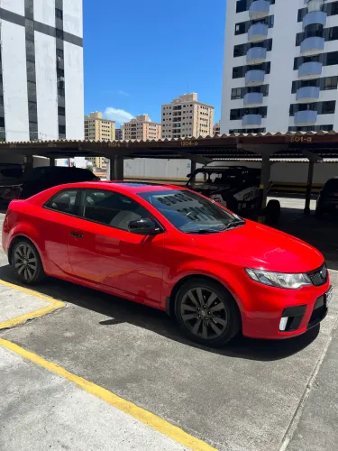 Kia Motors Cerato Koup 2.0 16V Aut. 2013