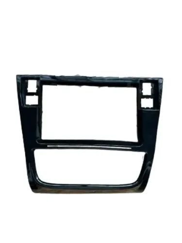 MOLDURA MULTIMÍDIA GOL G6 7 POL C/ FURO NA MOLDURA