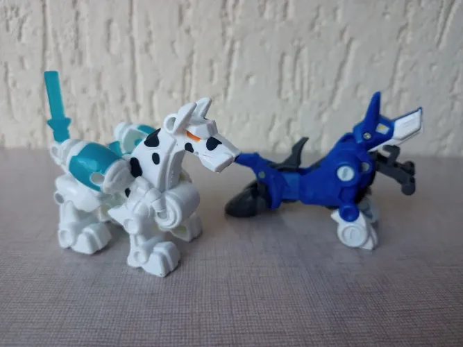 Bonecos Robôs Transformers