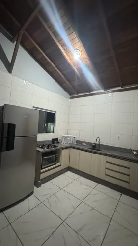 Alugo apartamento temporada