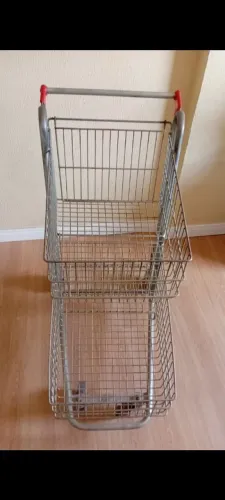 VENDO CARRINHOS DE SUPERMERCADO