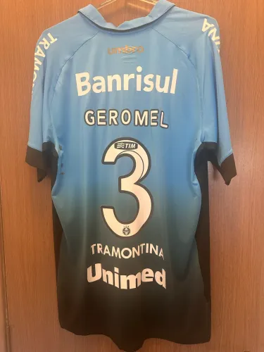 Camiseta degrade de jogo 2015 Grêmio Geromel Umbro tam G
