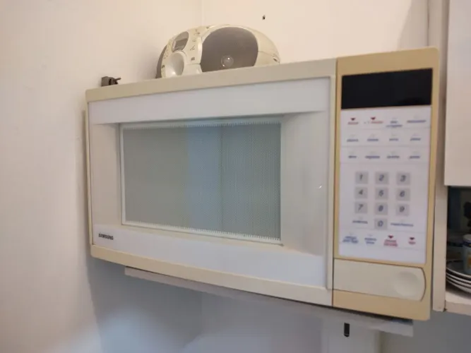 Micro-ondas Samsung - Seminovo 23l