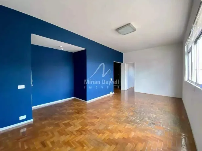 Apartamento 4 quartos no Santo Antônio, BH 2 vagas e 140 m²