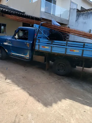 Mudanças  e fretes. 