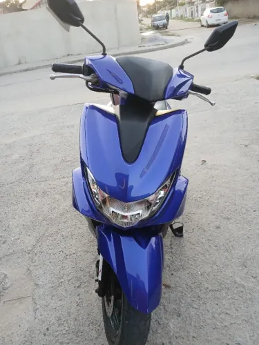 R$12.500 Vendo Moto Yamaha Fluo 125cc Automática. 