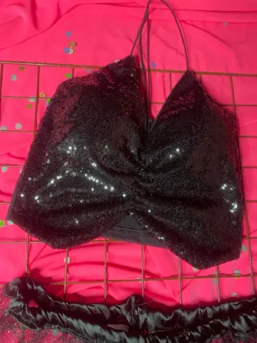 Top de Paetês Preto