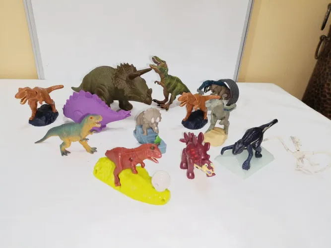 Dinossauros de brinquedo - Diversos modelos