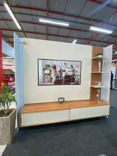 Home Supenso Para TV de Até 65 polegadas Solange 100% MDF Tuboarte Off White Rippas Em 3D
