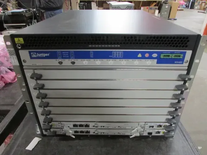 chassi Roteador de Grande nivel Juniper Networks MX480 mx 480