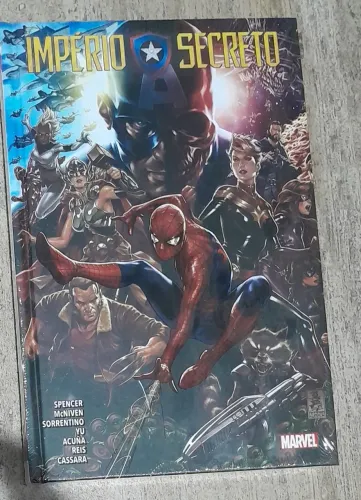 HQ Império Secreto - Marvel LACRADA