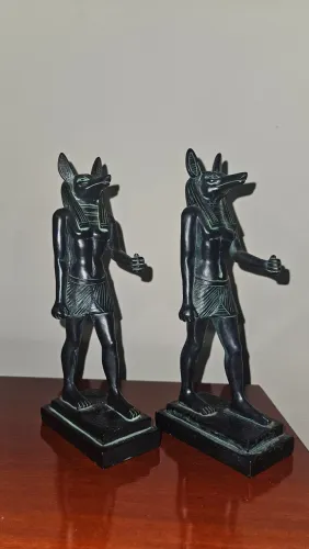 Decoração estátua anubis