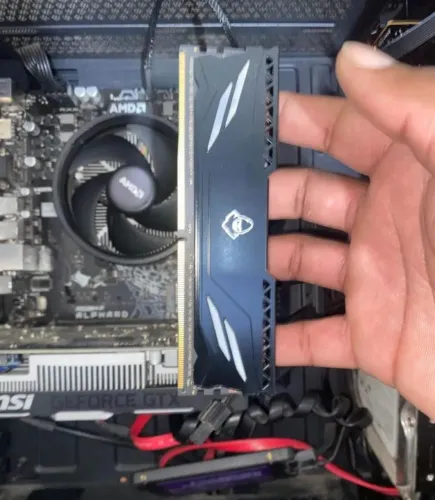 8 GB Memória RAM DDR4