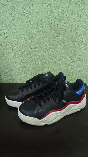 Tênis adidas stan smith