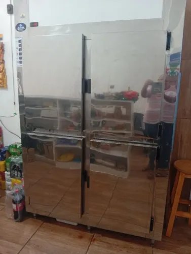 Vende-se bar