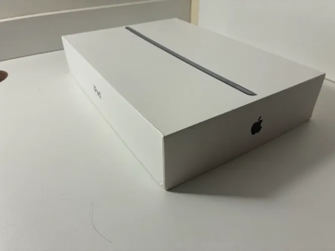 Apple iPad 9ª Geração 64GB (Perfeito para Estudos)