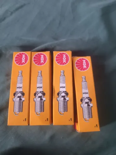 Velas ngk