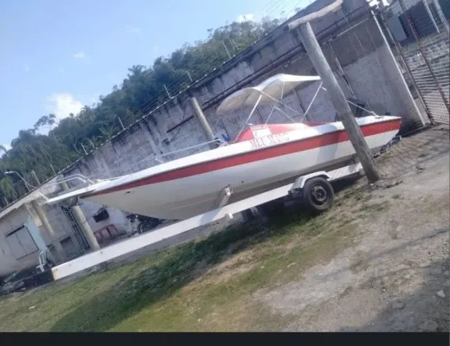 LANCHA 19 PÉS  SUZUKI  85 HP ACEITO TROCA 