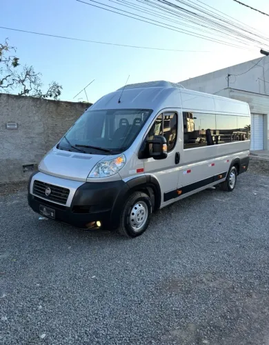 Ducato Minibus 2021longa 16L Único dono, sem retoque algum,