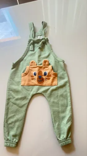 Lote de roupa para bazar/revenda - 100 peças sortidas- sacola fechada 